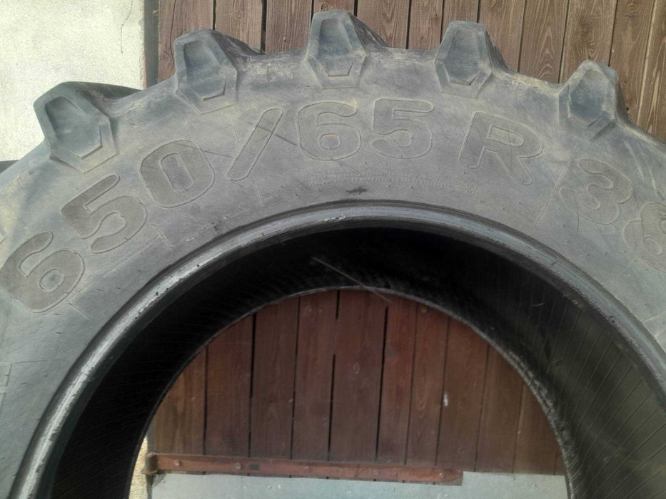 Sprzedam opony rolnicze 650 65 R38 PIRELLI
