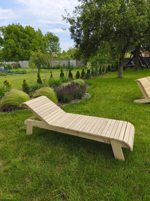 Drewniany Leżak ogrodowy