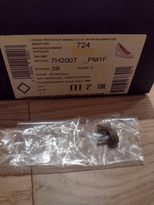Ryłko buty beżowe skóra lakierowana 39, 8cm 1zl InPost teraz!obcas