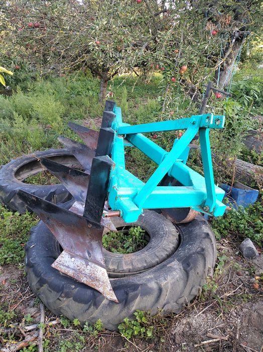 Продам плуг 4х30 новий