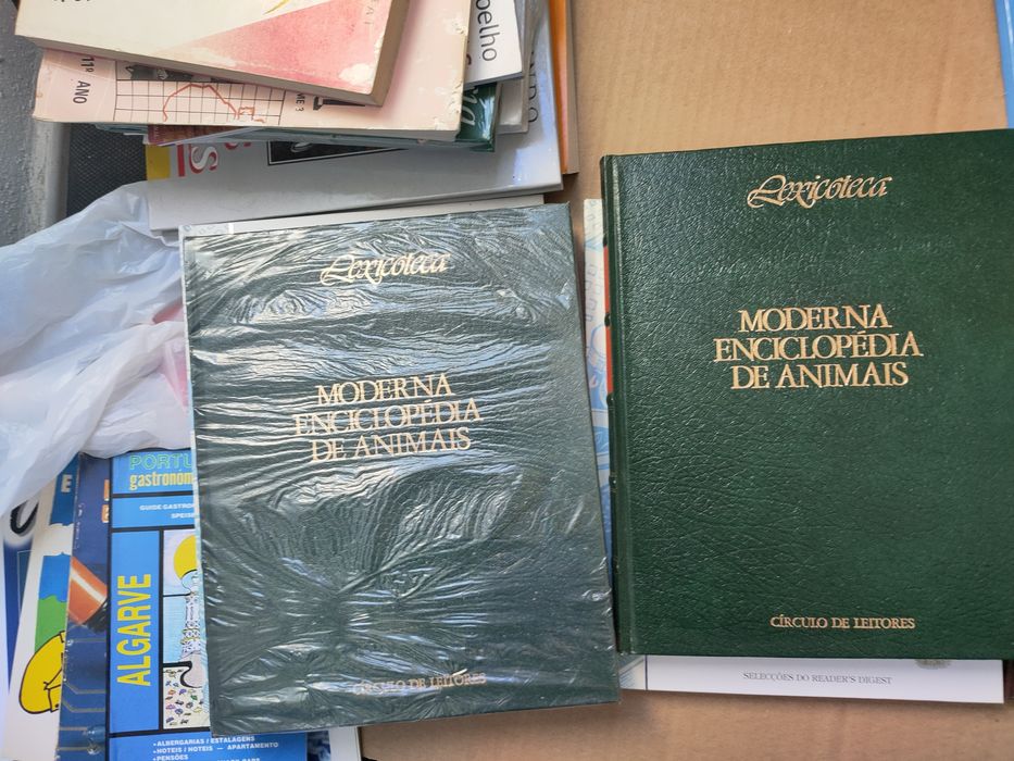 Livros variadoss