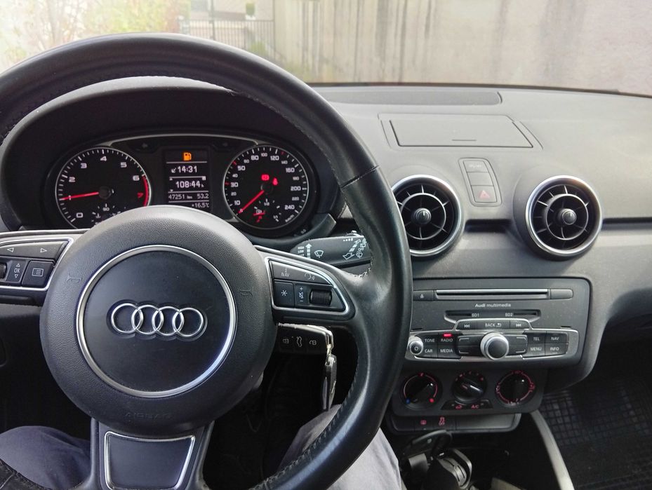 Vende-se Audi A1 Sportback