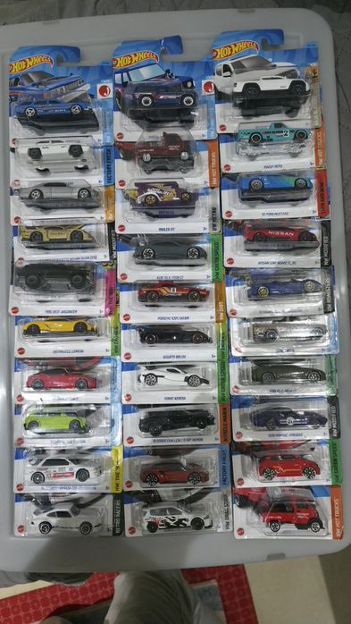 Coleção hot wheels 210 unidades - 2020 a 2026