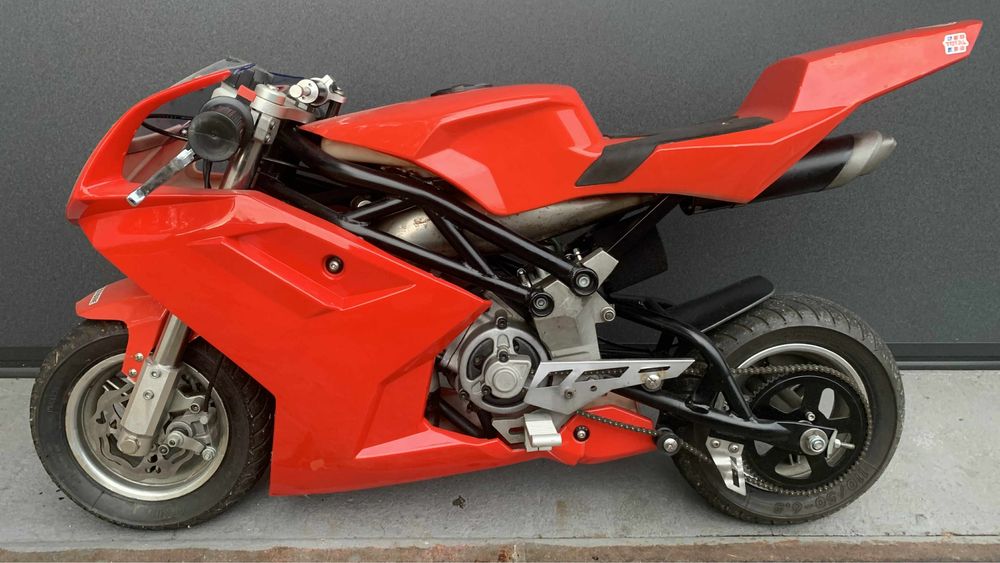 Pocket bike po licznych modyfikacjach
