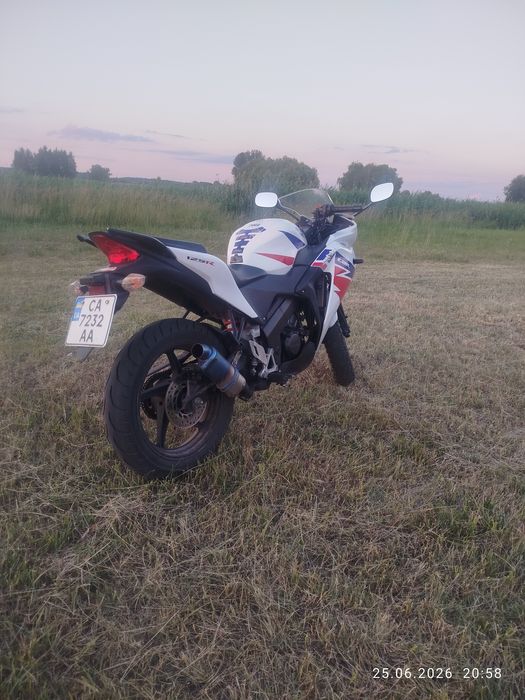 Продам Хонда сбр 125 р
