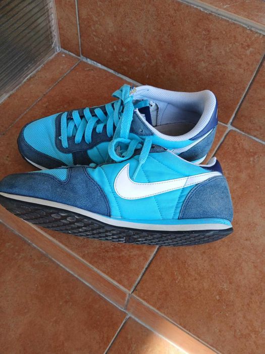 Buty sportowe nike Wmns genicco