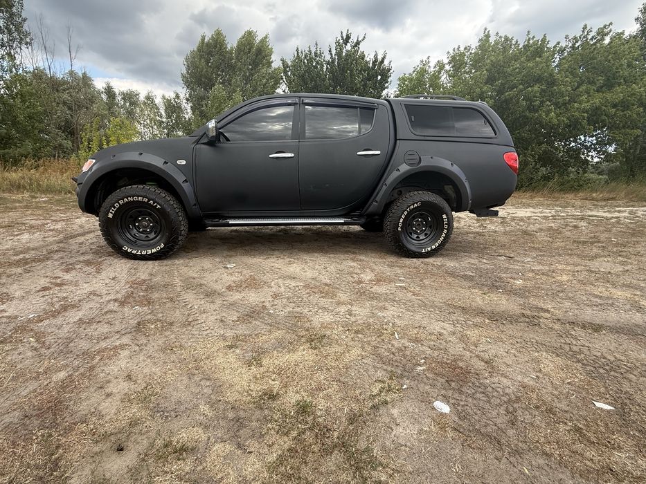 Продам Мітцубісі Л200