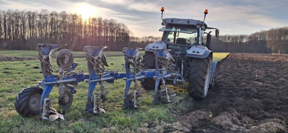 Pług obrotowy Overum vario
