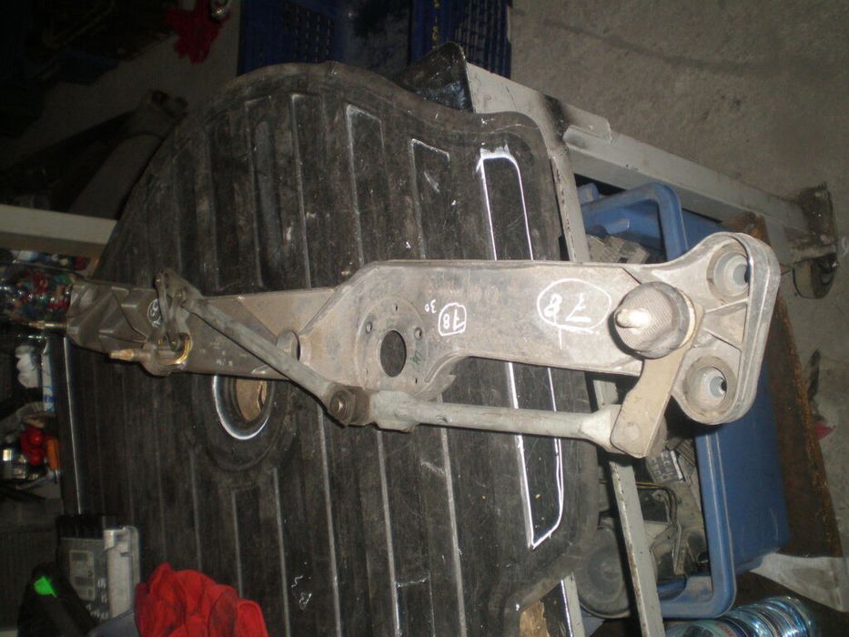 Haste / braço de escova limpa vidros frente esquerda BMW 5 (E39)
