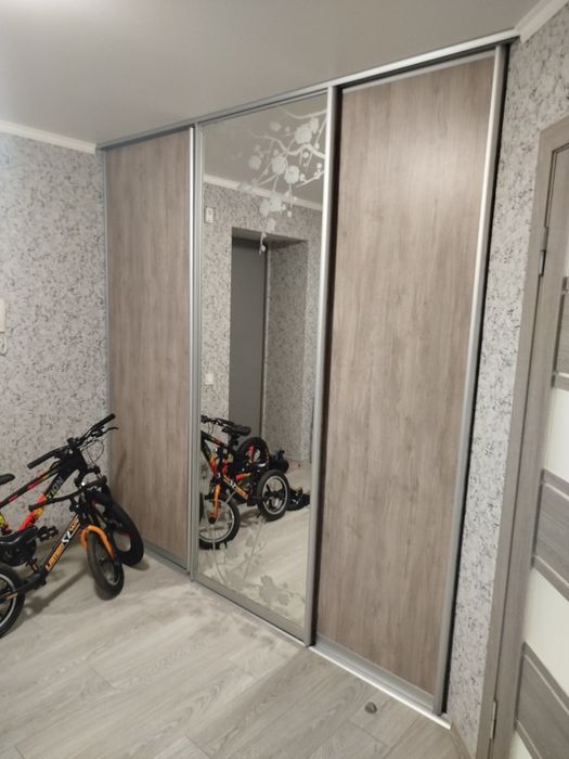 (3) Продам 1-кімнатну квартиру на Тяжилові 4698