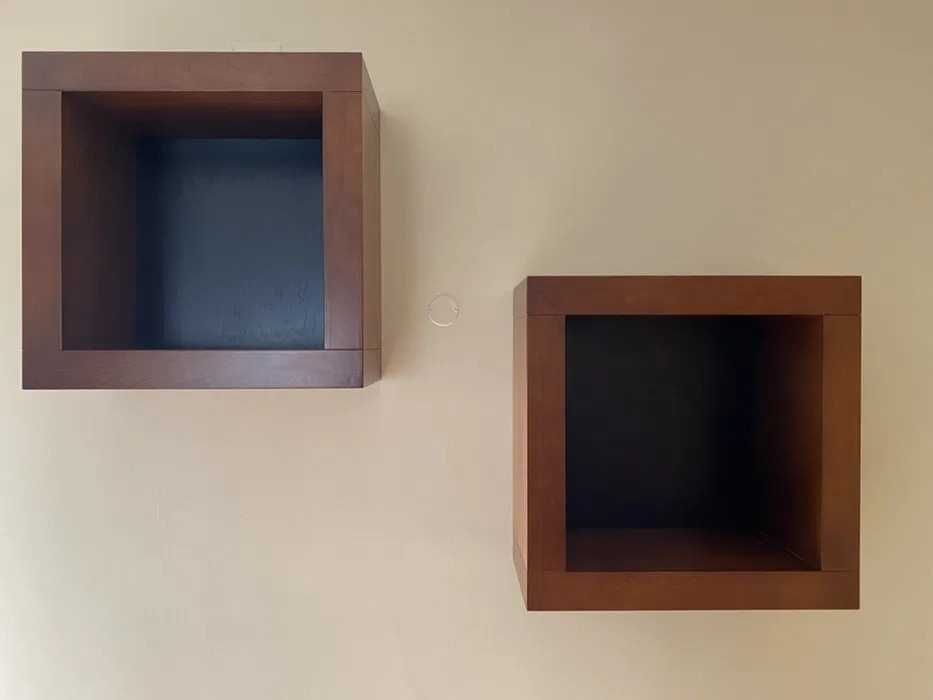 Cubos decorativos em madeira maciça