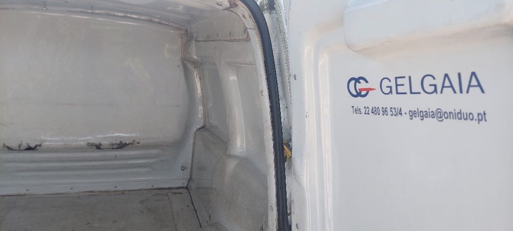 Opel Combo 1.3 CDTi Caixa Isotermica