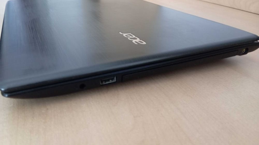 Portátil Acer Aspire e15 avariado
