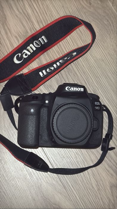 Canon 90D + dodatki w zestawie