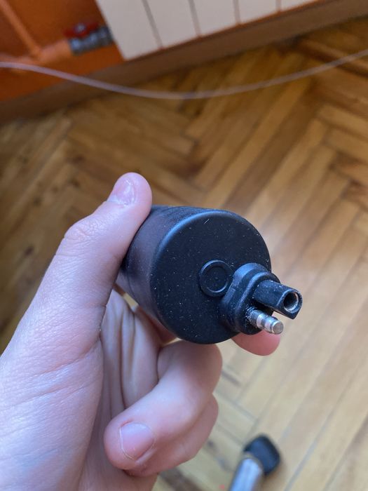 Насос омивача автомобіля