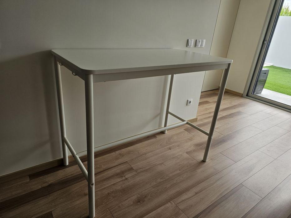Mesa / Balcão IKEA Tommaryd