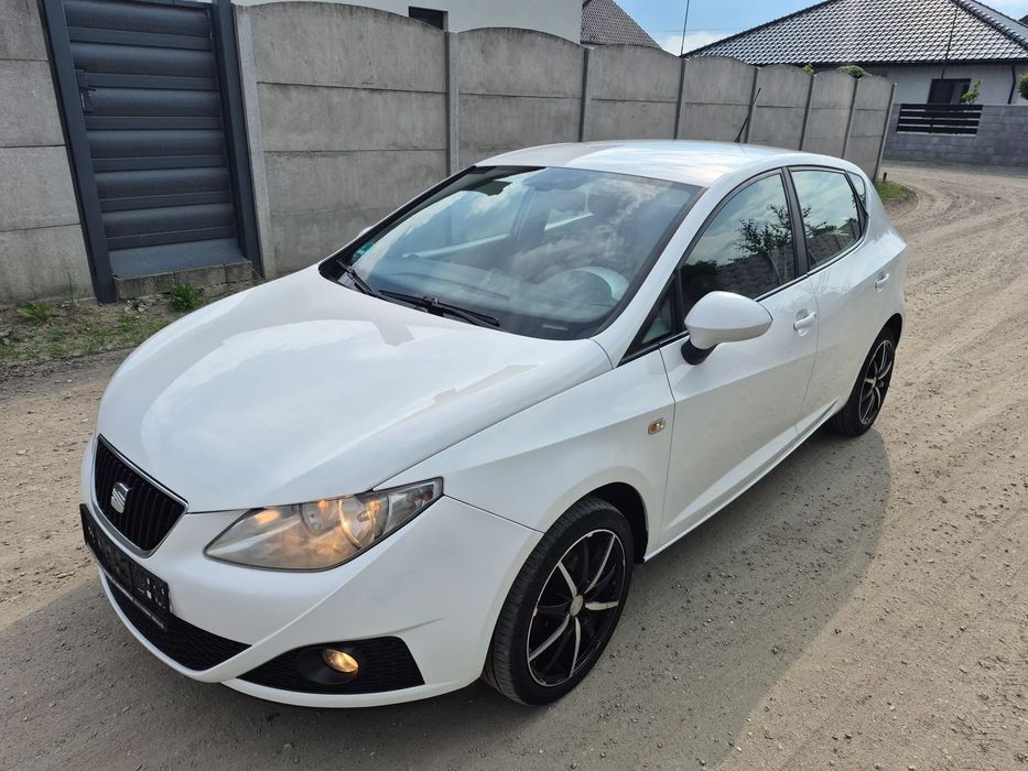 Seat Ibiza Benzyna-5 Drzwi-2kpl.kół-Niemcy