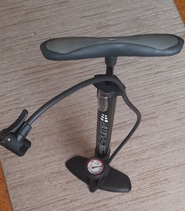 Bomba para pneus de bicicleta