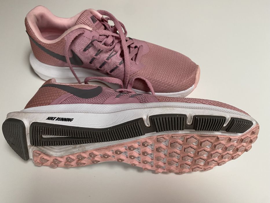 Buty sportowe damskie 38,5 Nike FITSOLE
