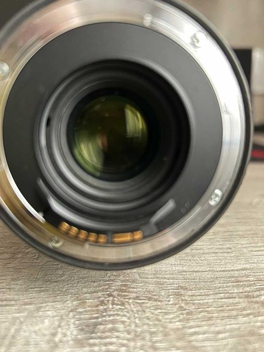 Tamron SP 90mm F/2.8 Di VC USD MACRO 1:1 для Canon