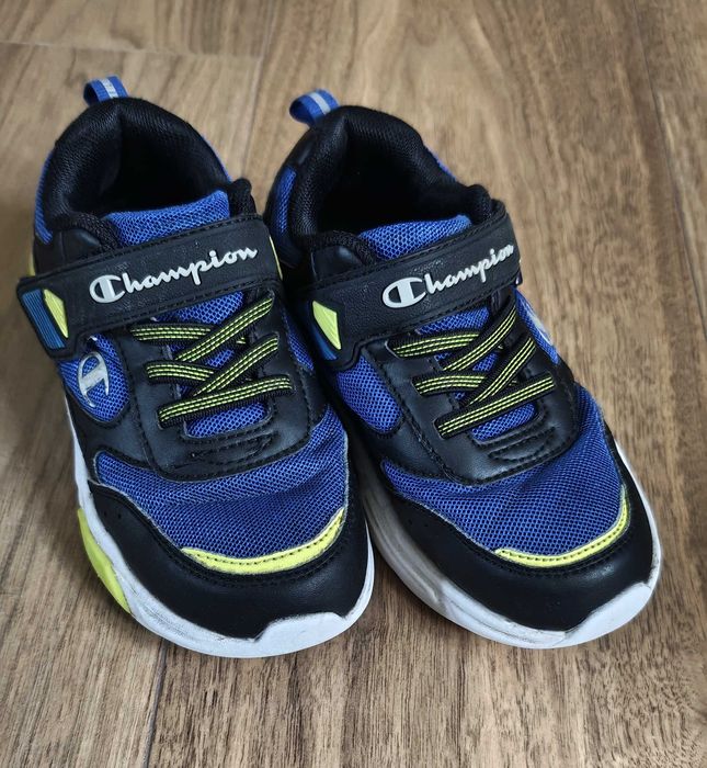 Dziecięce buty sportowe Champion rozmiar 29,5 (świecące)