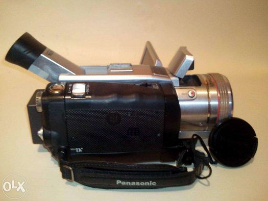 Полупрофессиональная видеокамера Panasonic NV-GS400GC: 4 300 грн ...
