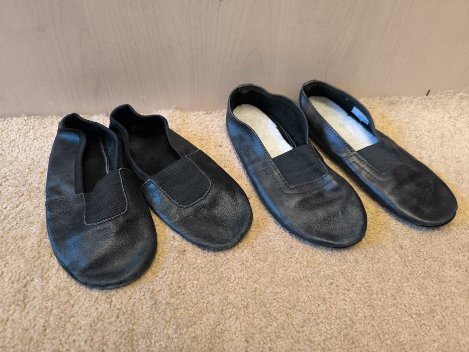 Чешки чорні дитячі шкіряні, р. 19,5 см та 17,5 см