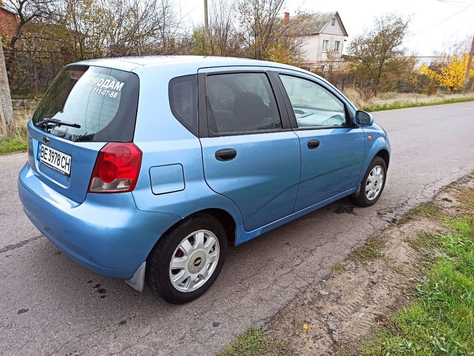 Chevrolet aveo T200 hatchback