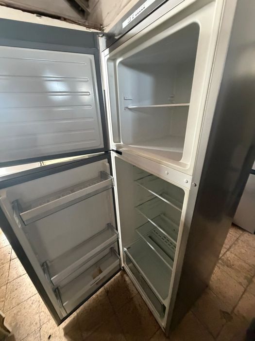 Frigorífico SIEMENS inox