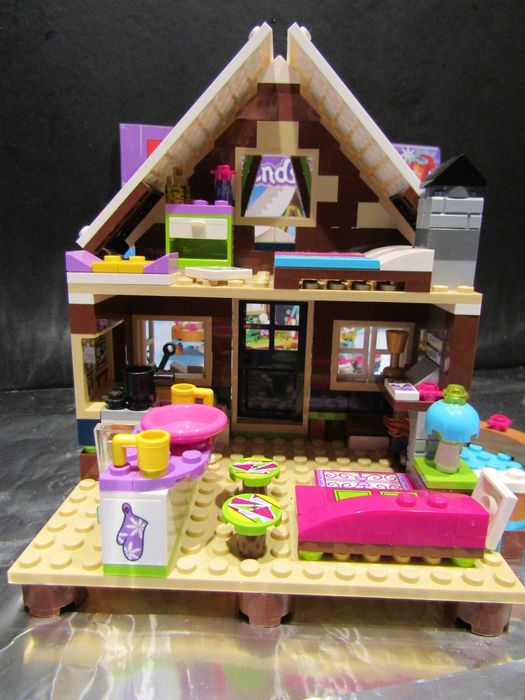 LEGO Friends - Chalé da Estância de Esqui