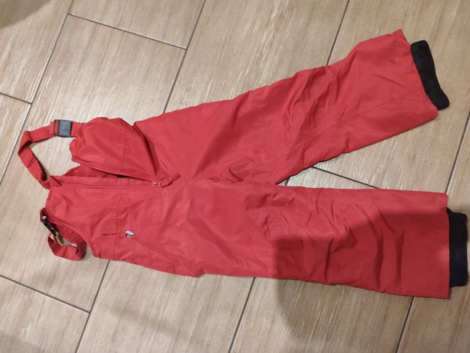 Spodnie zimowe na szelkach dla dziecka rozmiar 110/116