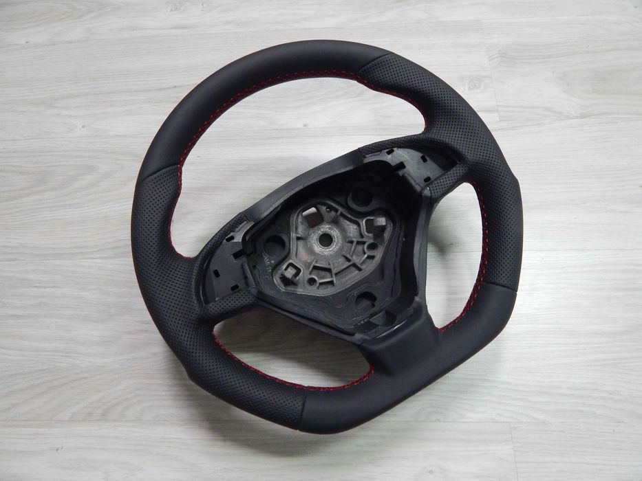 Fiat Bravo II 07-09r. - kierownica pod multi skóra sport czerwona nić