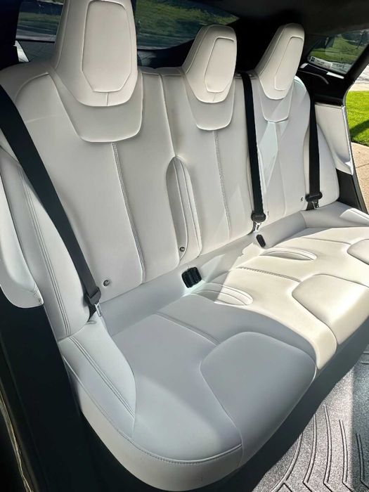 Tesla Model S P100D      2017