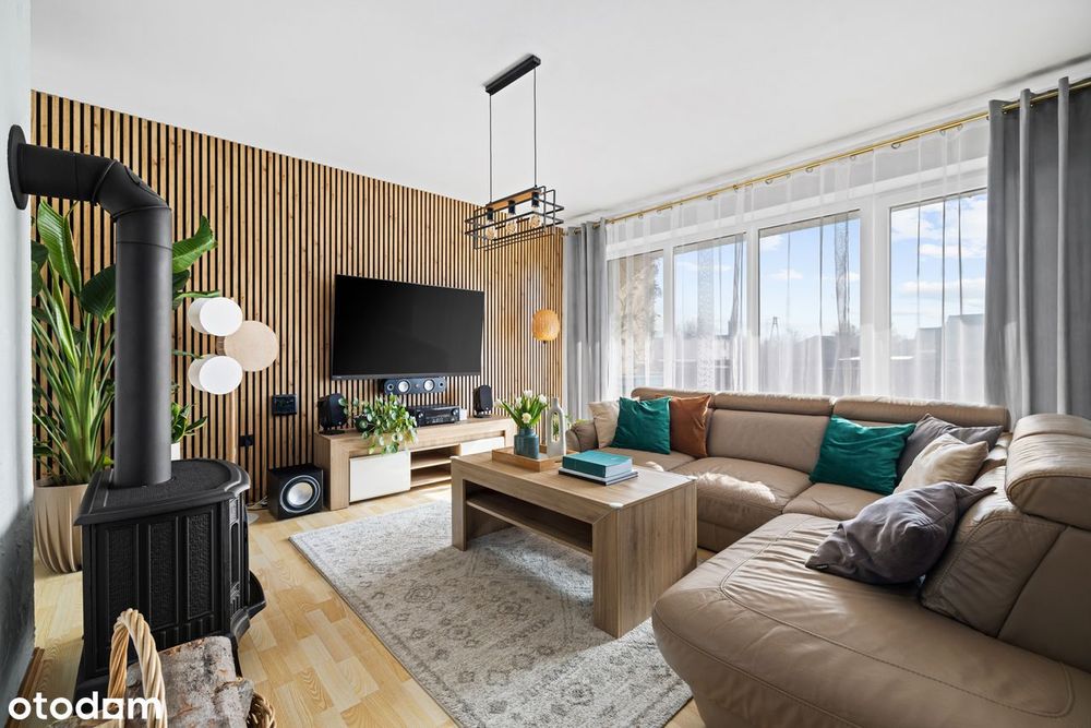 Dom 270 m² przy trasie na Hel | 2 mieszkania + potencjał biznesowy
