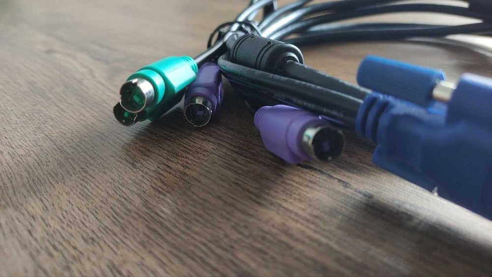 Продам комплект кабелей D-Link DKVM-CB для KVM-переключателей, 1.8м