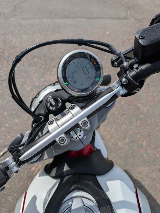 Мотоцикл Ducati Scrambler 800 ABS Desert Sled MoToBaZa