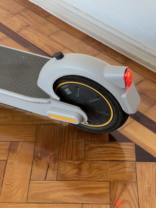 Segway / Trotinete Ninebot MAX G30LE II