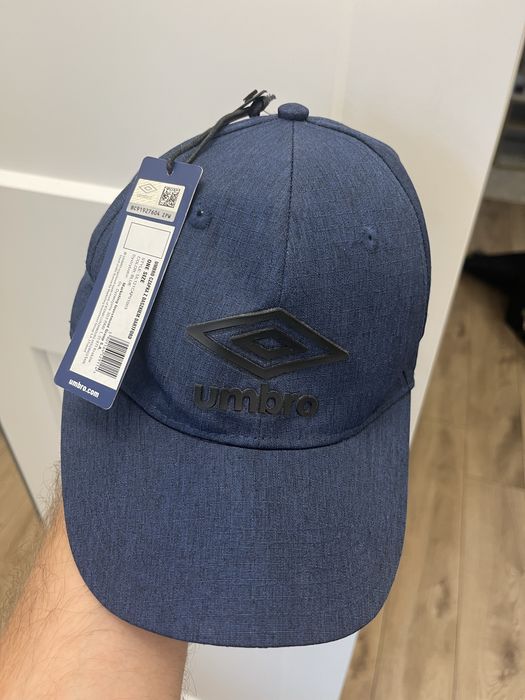 Czapka z daszkiem umbro