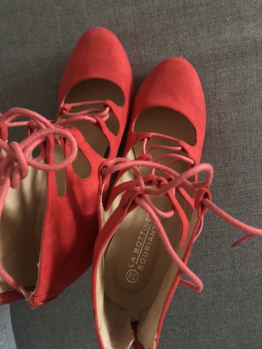 Buty na szpilce koralowe 39
