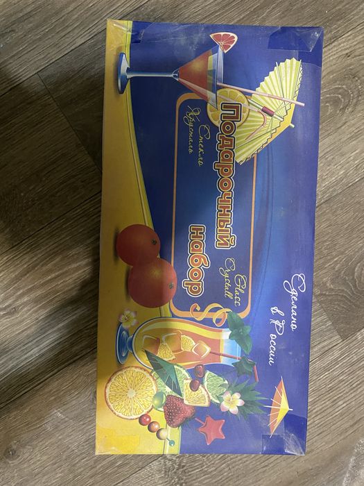 Набір посуду з фьтів,бакалів для шампанського,коньяку,чарок