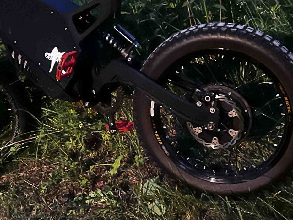 Mocny E-Bike Falcon V2 | QS205 t5 | 13,5 kW | Zasięg do 200 km