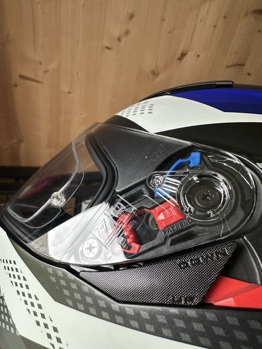 M-ка AGV k5s шолом