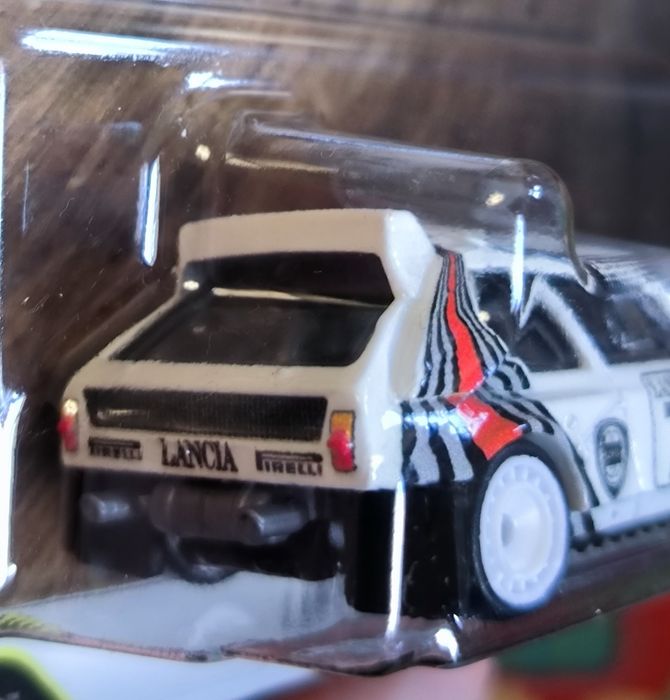 Lancia Delta S4 - Hot Wheels