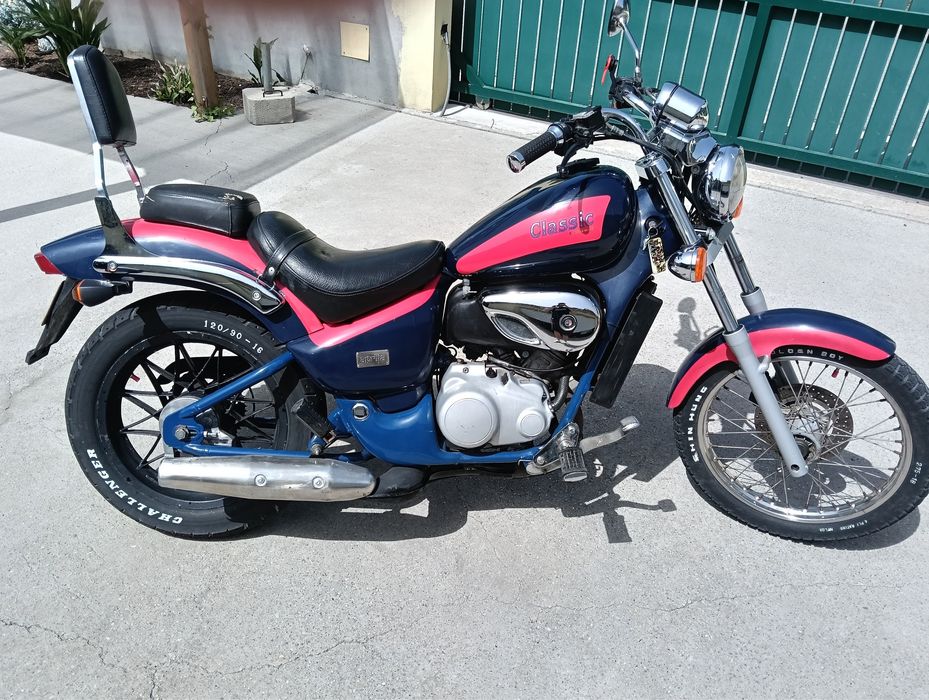 2 Aprilia red rose 50 cc (ver detalhe)