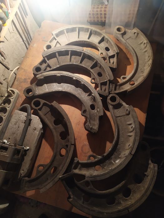 Гальмівні колодки ЗИЛ-130