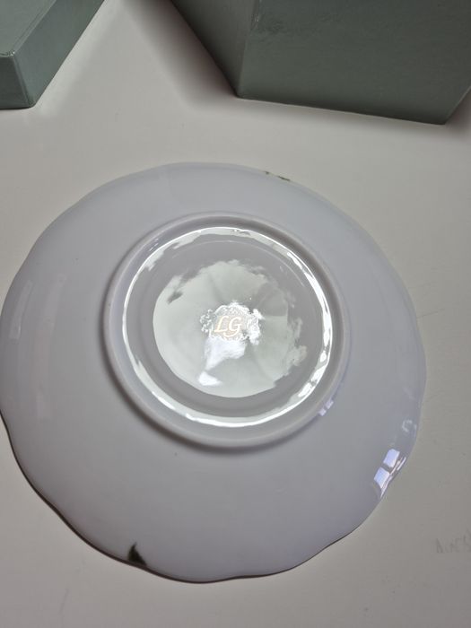 Porcelaine LG, chávena e pires
