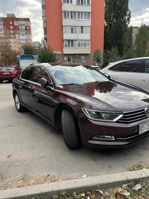 Продам автомобіль Volkswagen Passat B8