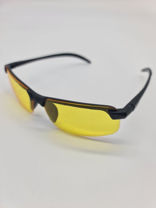 Óculos de protecção para prática de tiro