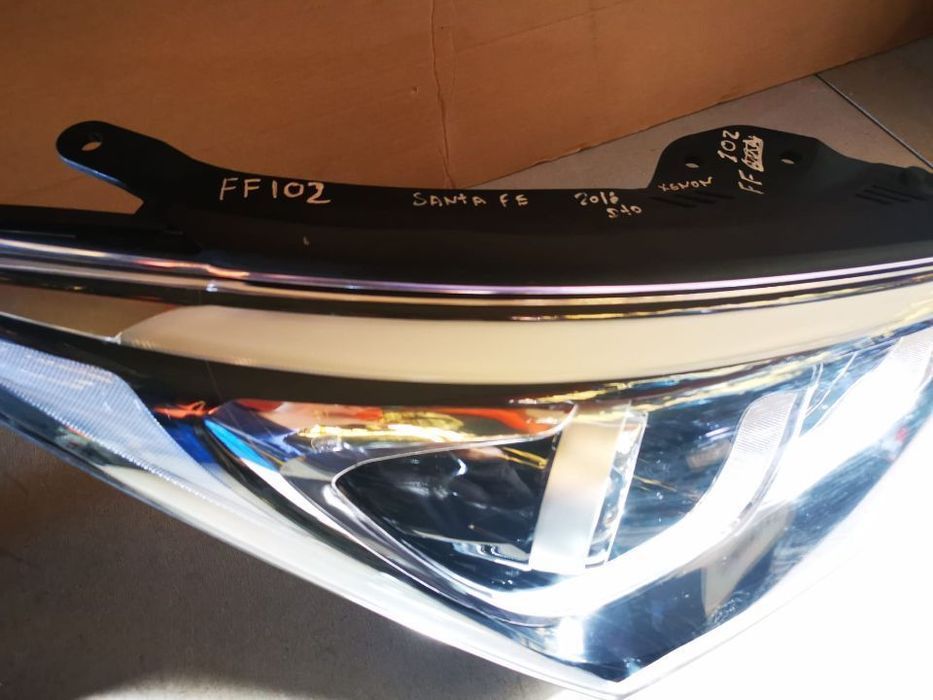 HYUNDAI SANTA FÉ 2016 FAROL DTO XENON - FF102