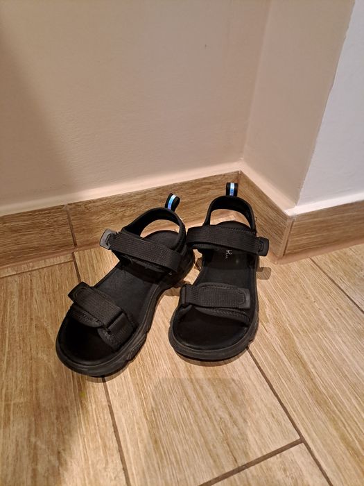 Paka ubran dla dziewczynki